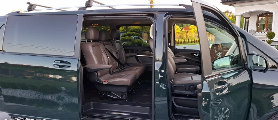 Mercedes-Benz Klasa V cena 279000 przebieg: 30531, rok produkcji 2022 z Kielce małe 667
